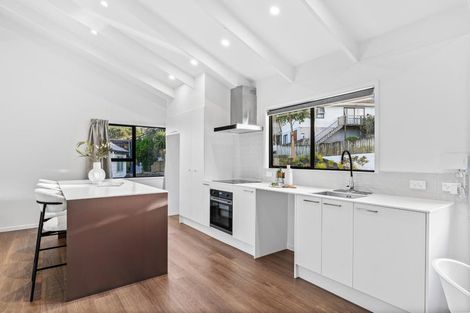 Photo of property in 14 Landsdale Place, Massey, Auckland, 0614
