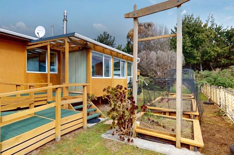 Photo of property in 2 Barclay Grove, Hokio Beach, Levin, 5571