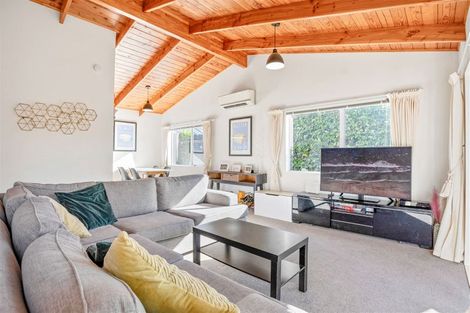 Photo of property in 1/25 Neil Avenue, Te Atatu Peninsula, Auckland, 0610