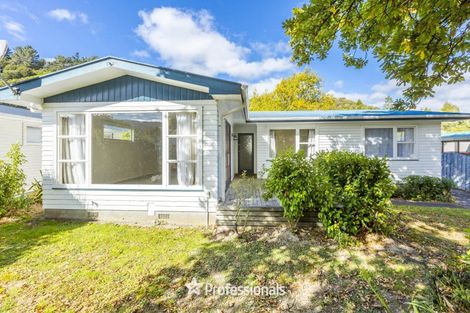 Photo of property in 14 Molloys Road, Te Marua, Upper Hutt, 5018