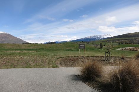 Photo of property in 35 Cunninghams Drive, Jacks Point, Queenstown, 9371