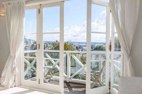 Photo of property in 41 Saint Georges Bay Road, Parnell, Auckland, 1052