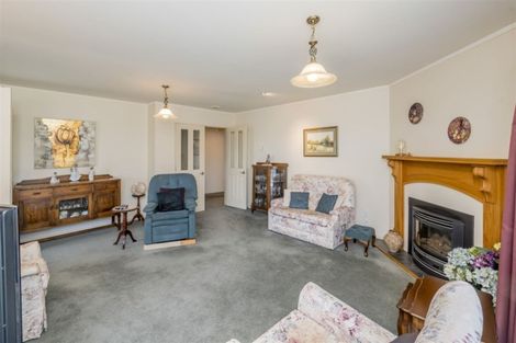 Photo of property in 12 Corfe Castle Lane, Levin, 5510