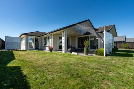 Photo of property in 25 Avian Place, Flagstaff, Hamilton, 3210