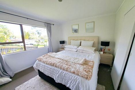 Photo of property in 2/1 Simon Ellice Drive, Bayview, Auckland, 0629