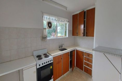 Photo of property in 8 Jenelin Road, Glendene, Auckland, 0602