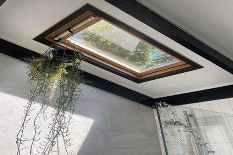 Photo of property in 2/39 Miltonia Avenue, Te Atatu South, Auckland, 0610