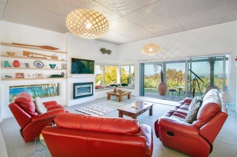 Photo of property in 21 Heipipi Drive, Eskdale, Napier, 4182