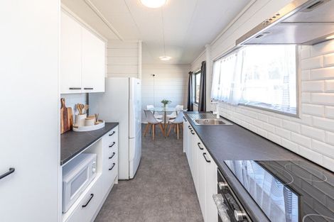 Photo of property in 110 Hinau Street, Castlecliff, Whanganui, 4501