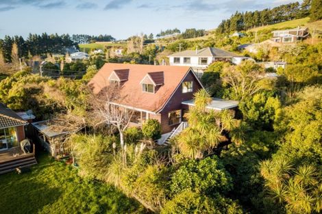 Photo of property in 30 Porterfield Street, Macandrew Bay, Dunedin, 9014