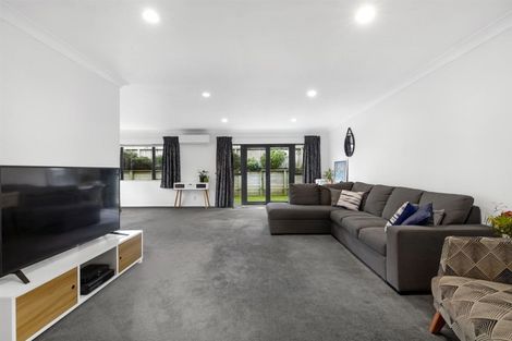 Photo of property in 47 Staithes Drive North, Whitby, Porirua, 5024