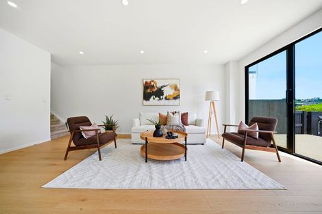 Photo of property in 15 Nerita Place, Long Bay, 0630