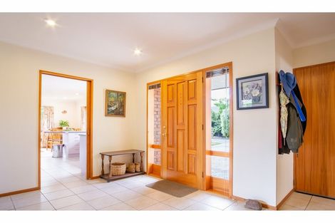 Photo of property in 25 Rempstone Drive, Halswell, Christchurch, 8025