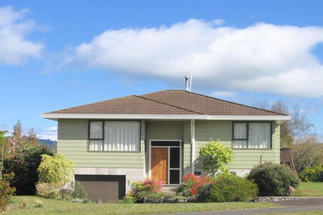 Photo of property in 27 Hammersmith Street, Richmond Heights, Taupo, 3330