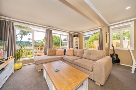 Photo of property in 54 Jocelyn Crescent, Pinehaven, Upper Hutt, 5019