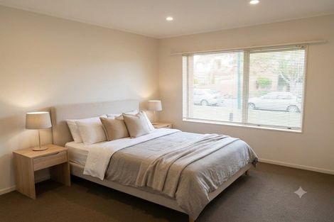 Photo of property in 1 Glanworth Place, Dannemora, Auckland, 2016