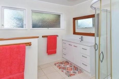 Photo of property in 1/2 Arthur Road, Hillpark, Auckland, 2102