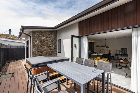 Photo of property in 90a Poulson Street, Addington, Christchurch, 8024