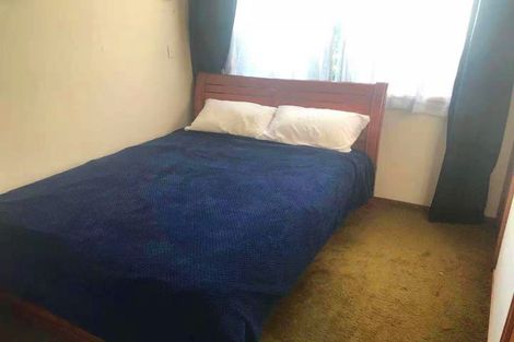 Photo of property in 118 Pupuke Road, Hillcrest, Auckland, 0627