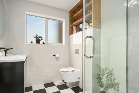 Photo of property in 6c Aralia Road, Sunnynook, Auckland, 0620