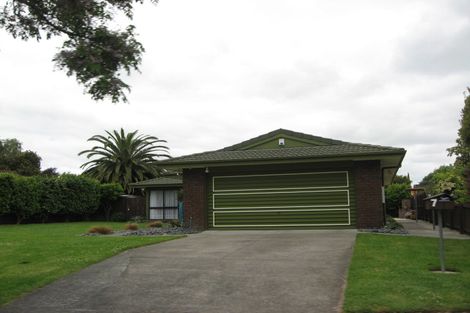 Photo of property in 7 Donegan Place, Conifer Grove, Takanini, 2112