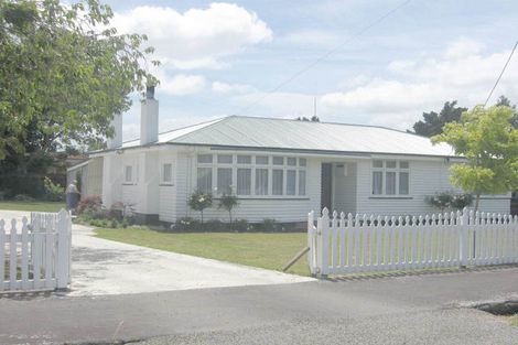 Photo of property in 3 Paterson Street, Pahiatua, 4910