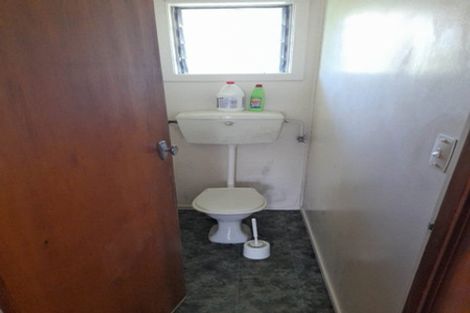 Photo of property in 8 Springfield Street, Forrest Hill, Auckland, 0620