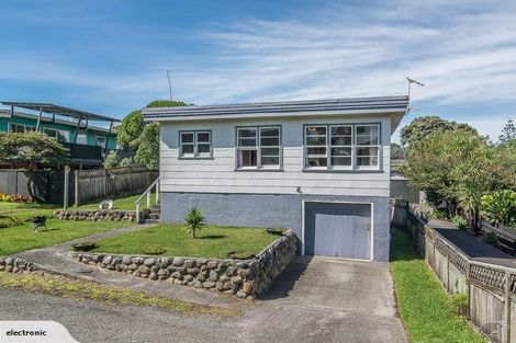 Photo of property in 4 Jeep Road, Raumati South, Paraparaumu, 5032