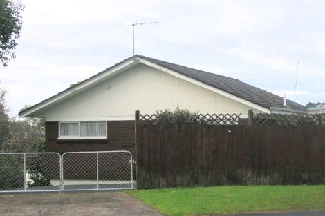 Photo of property in 90 Reynella Drive, Massey, Auckland, 0614