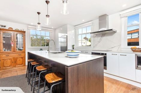 Photo of property in 27 Clifford Avenue, Merivale, Christchurch, 8014