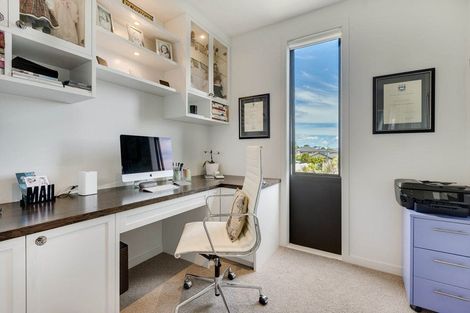 Photo of property in 36 Oceania Place, Mellons Bay, Auckland, 2014