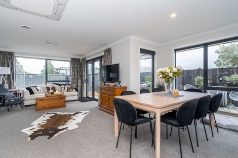 Photo of property in 13 Smiley Place, Mosgiel, 9024