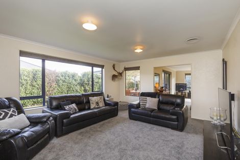 Photo of property in 25 Boston Parade, Kelvin Grove, Palmerston North, 4414