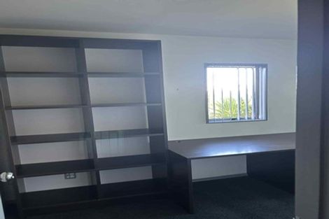 Photo of property in 14 Bush View Lane, Northcote Point, Auckland, 0627