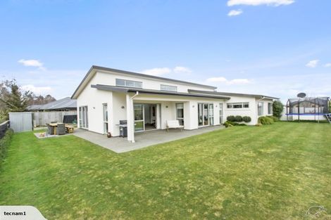 Photo of property in 69 Huntingdon Drive, Rangiora, 7400