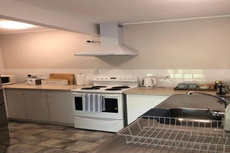 Photo of property in 32 Rosario Crescent, Red Beach, 0932