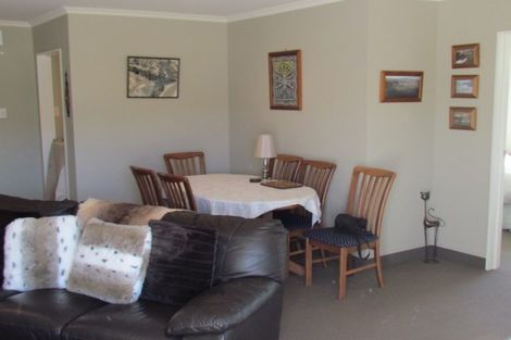 Photo of property in 33f Barry Avenue, Cromwell, 9310