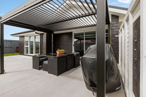 Photo of property in 6 Kuakua Close, Papamoa Beach, Papamoa, 3118