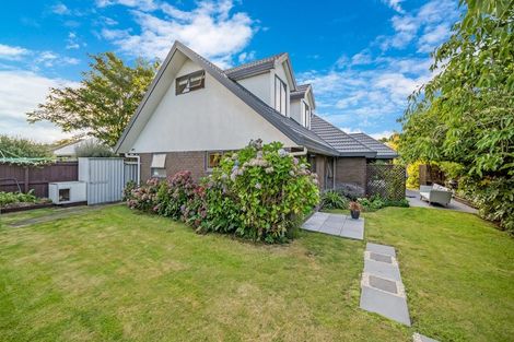 Photo of property in 18 Vanderbilt Place, Halswell, Christchurch, 8025