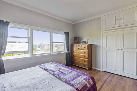 Photo of property in 24 Read Street, Levin, 5510