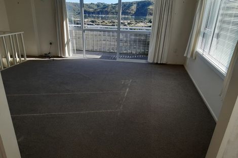 Photo of property in 1/48 Paremata Crescent, Paremata, Porirua, 5024