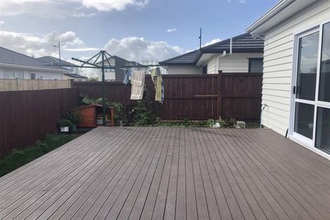 Photo of property in 17 Koroheke Road, Takanini, 2110