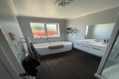 Photo of property in 18 Franklin Drive, Rangiora, 7400