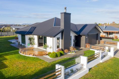 Photo of property in 16 Acheron Way, Te Anau, 9600