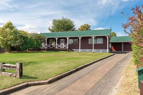 Photo of property in 4 Avon Close, Richmond Heights, Taupo, 3330