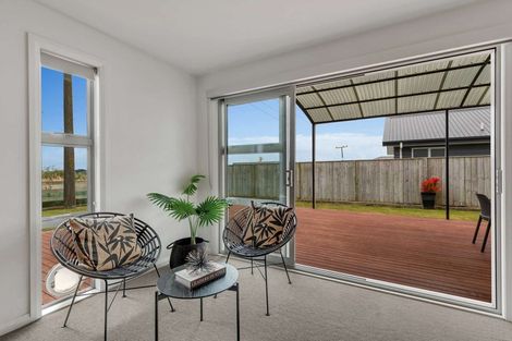 Photo of property in 27 Silicon Way, Fitzherbert, Palmerston North, 4410