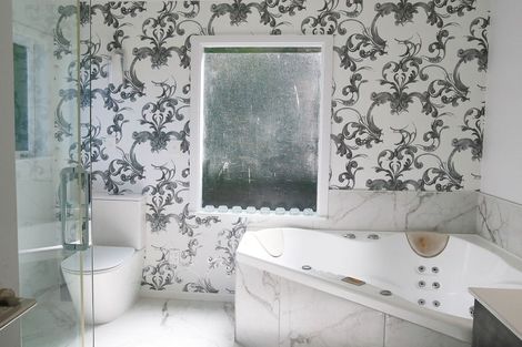 Photo of property in 29 The Track, Plimmerton, Porirua, 5026