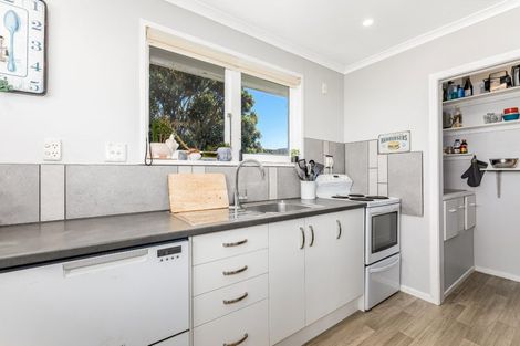 Photo of property in 23 Cypress Drive, Maungaraki, Lower Hutt, 5010