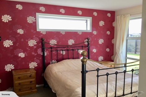 Photo of property in 10 Landsborough Drive, Darfield, 7571