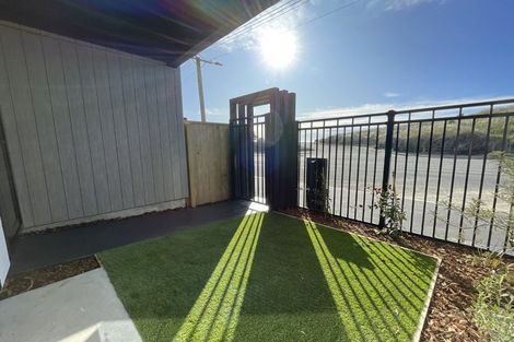 Photo of property in 2/232 Marine Parade, New Brighton, Christchurch, 8061